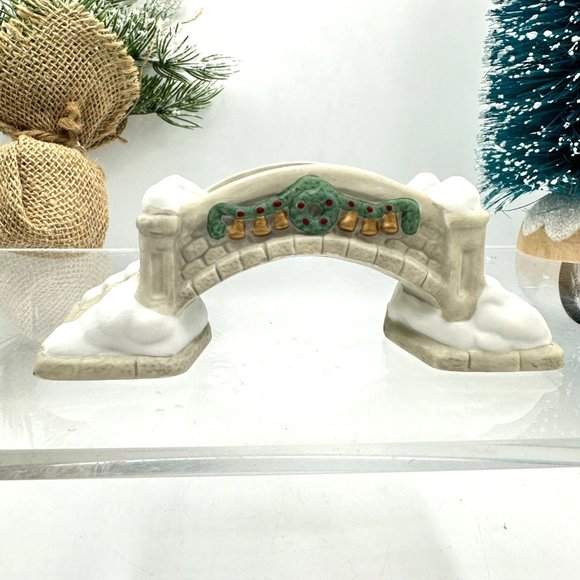 Santas Best Christmas In Vermont Village Accessories Holiday Decor Bridge - Picture 2 of 9